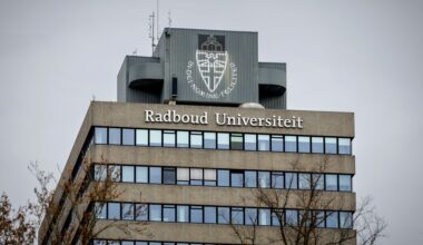 Omstreden docent Harry Pettit kondigt vertrek bij Radboud Universiteit aan