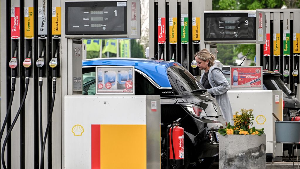 Duits plan tegen pingpongprijzen aan de pomp, ‘tanken zal duurder worden’