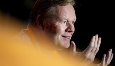 de flexibele lat waar Koeman mee meet
