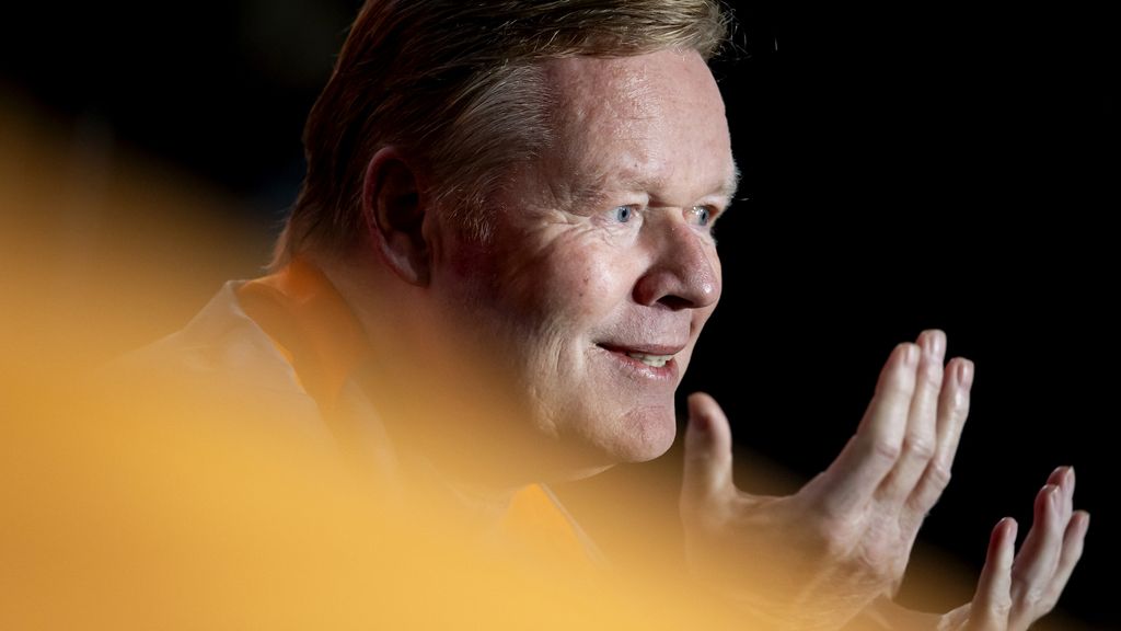 de flexibele lat waar Koeman mee meet