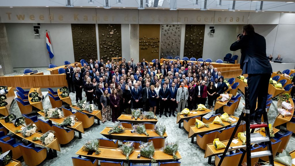 Afscheid van bijna de helft van de Kamerleden: 'Best even slikken'