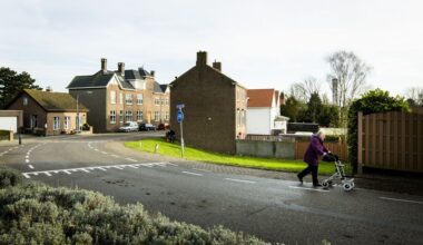 Gemeente wil dorp Moerdijk opheffen: 'Vragen enorm offer'