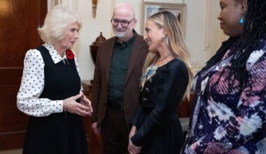 Koningin Camilla ontmoet Sarah Jessica Parker