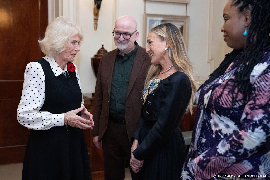 Koningin Camilla ontmoet Sarah Jessica Parker