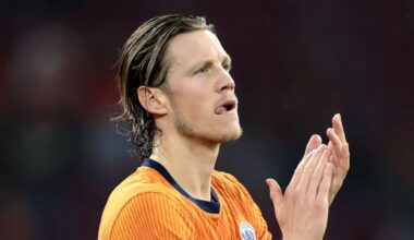 Weghorst niet fit genoeg en verlaat trainingskamp van Oranje