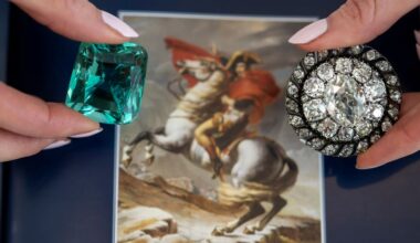 Broche die Napoleon verloor bij Slag bij Waterloo geveild voor 3,8 miljoen