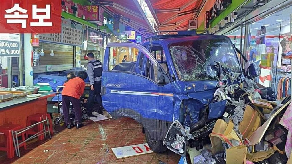 Bestuurder rijdt in op mensen Zuid-Korea, 2 doden en minstens 20 gewonden