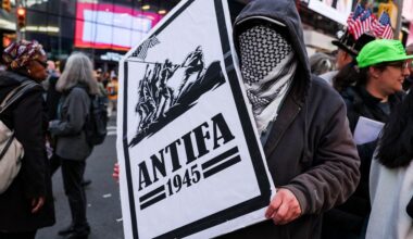 Trump bestempelt vier antifacistische groepen uit Europa als ’terroristisch’