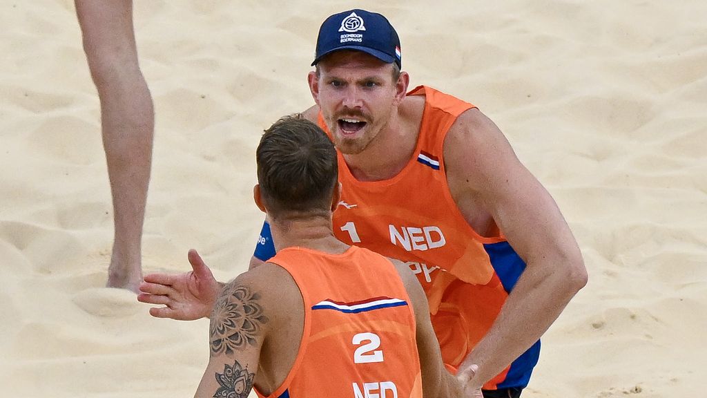 Boermans/De Groot begint sterk aan WK beachvolleybal met simpele zege op Australiërs