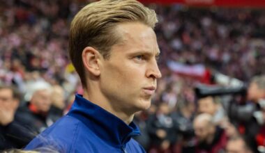 Zelden vertoond gedrag van Frenkie de Jong zichtbaar in Warschau: ‘Frustratie’