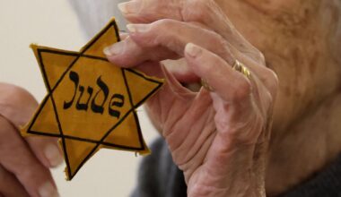 'Walgelijke en cynische' Duitse veiling van Holocaust-documenten afgelast