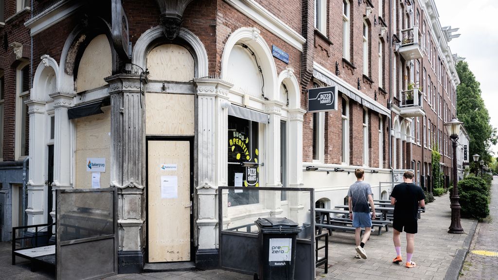 17-jarige opgepakt voor poging explosie pizzaketen Amsterdam