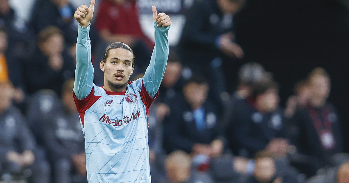 "Hij is de beste voetballer uit de ge...