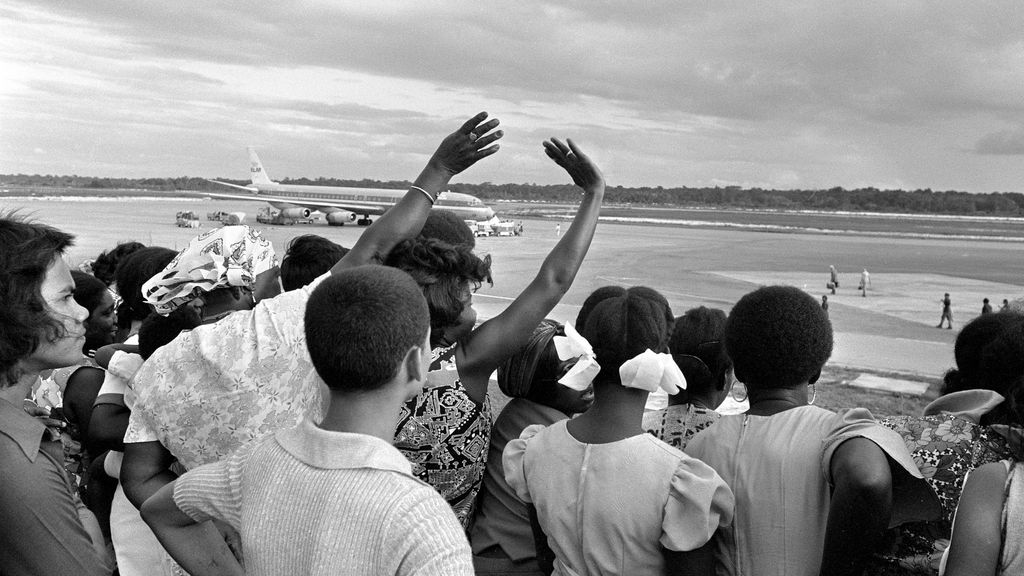 In 50 jaar onafhankelijkheid kwamen ruim 250.000 Surinamers naar Nederland