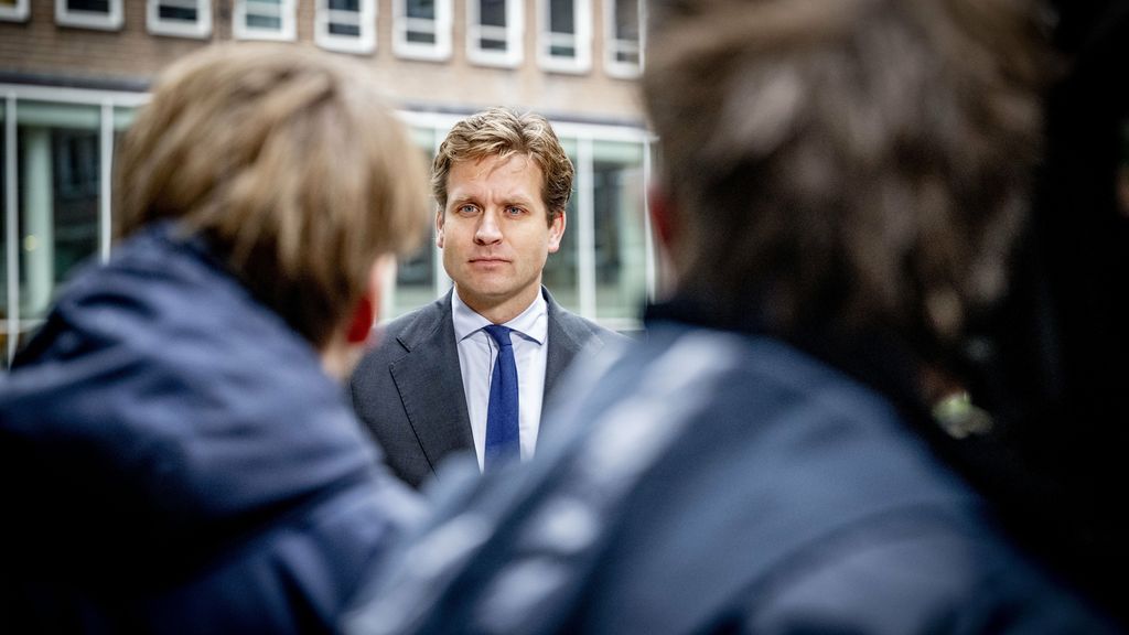 Minister Karremans schort ingreep bij Nexperia op, handreiking aan China