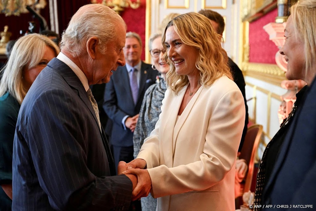 Kate Winslet voorkwam modeflater tijdens ontmoeting met Charles