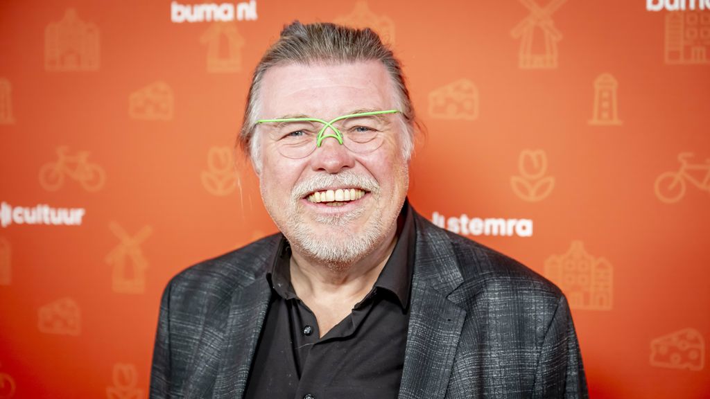 Drentse zanger René Karst (Atje voor de sfeer) op 59-jarige leeftijd overleden