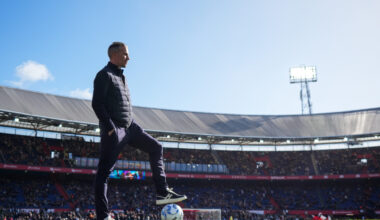 Larin kort, Read langer afwezig