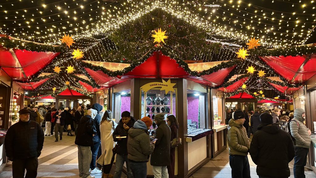 Duitse kerstmarktseizoen begonnen met meer betonblokken en barricades