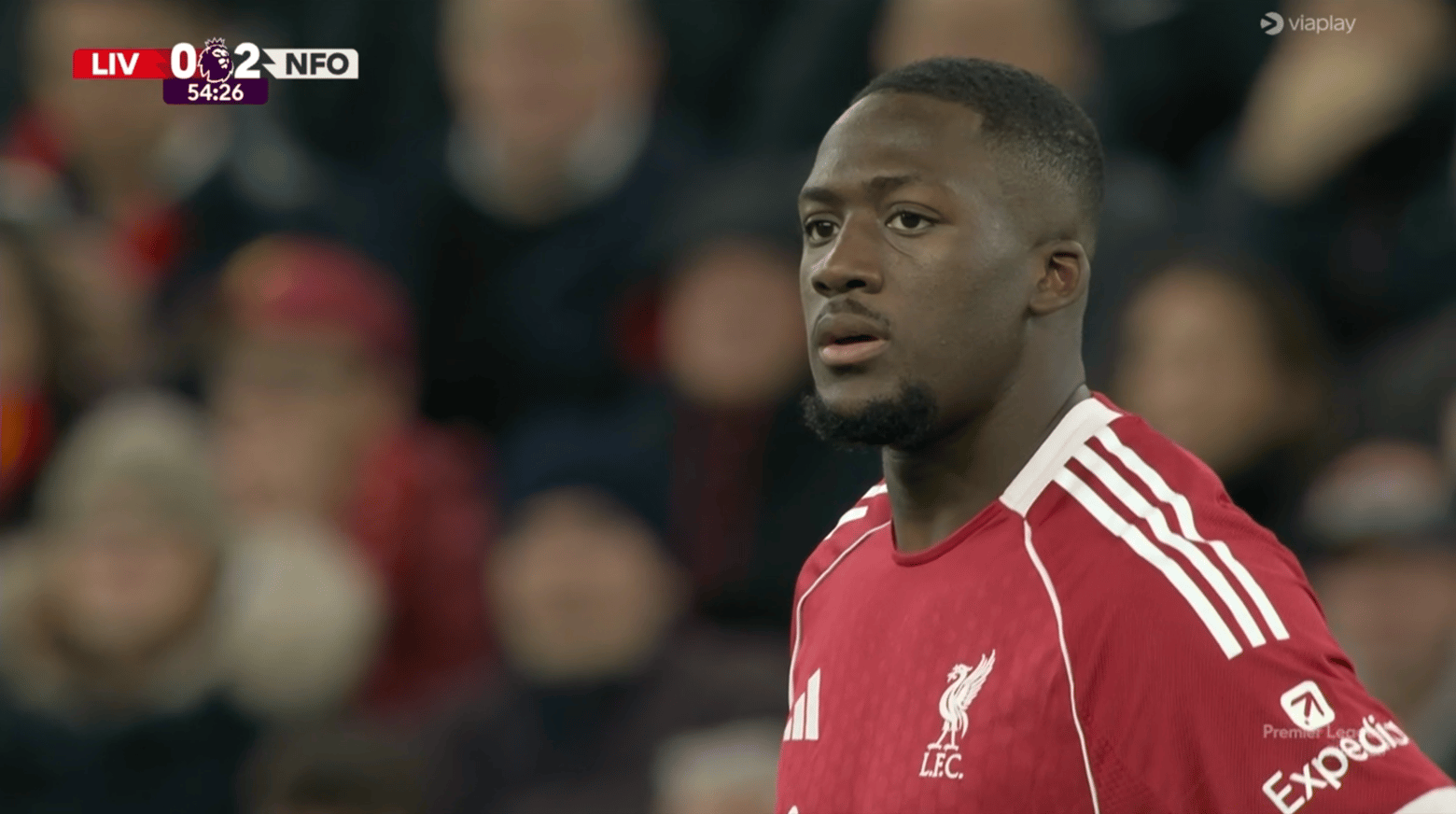 Kijkers hebben het massaal over reactie van Konaté na genadeloze wissel Arne Slot