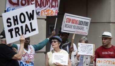 Vervolging van Trumps vijanden James Comey en Letitia James van de baan