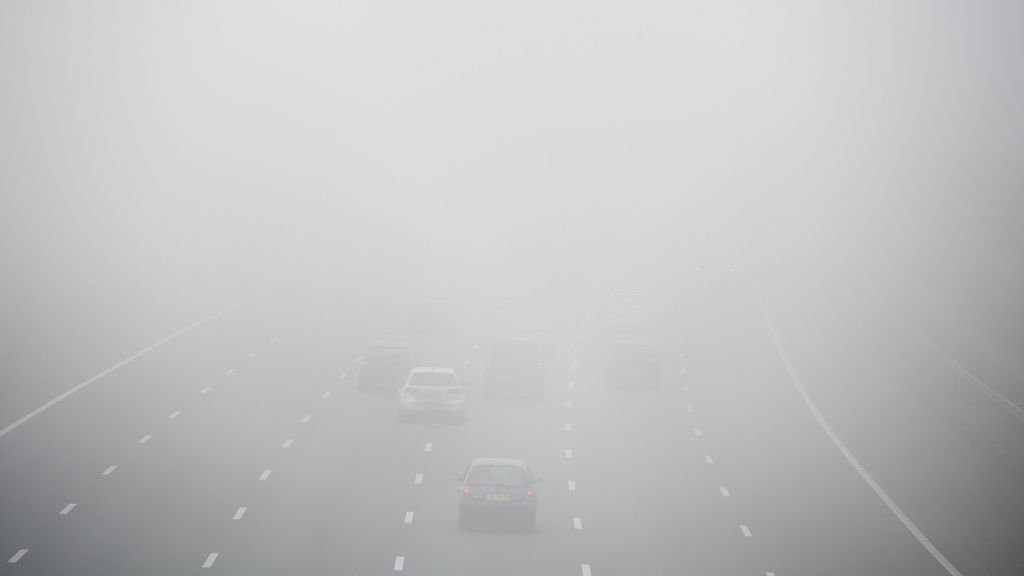 Mist, gladheid en ongelukken leiden tot ruim 1000 kilometer file