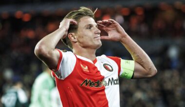 Derksen luidt noodklok voor Steijn en eist actie Van Persie: 'Hoe kan dit?'