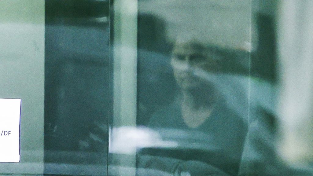 Braziliaanse oud-president Bolsonaro in cel om straf van 27 jaar uit te zitten