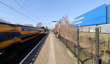 Treinstation bij Thialf Heerenveen als proef weer open bij schaatstoernooien