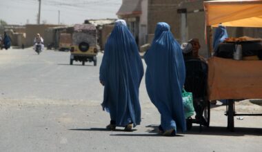 IND blijft bij besluit om drie Afghaanse vrouwen weg te sturen, ondanks kritiek