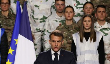 Frankrijk voert vrijwillige militaire dienst in vanwege Russische dreiging