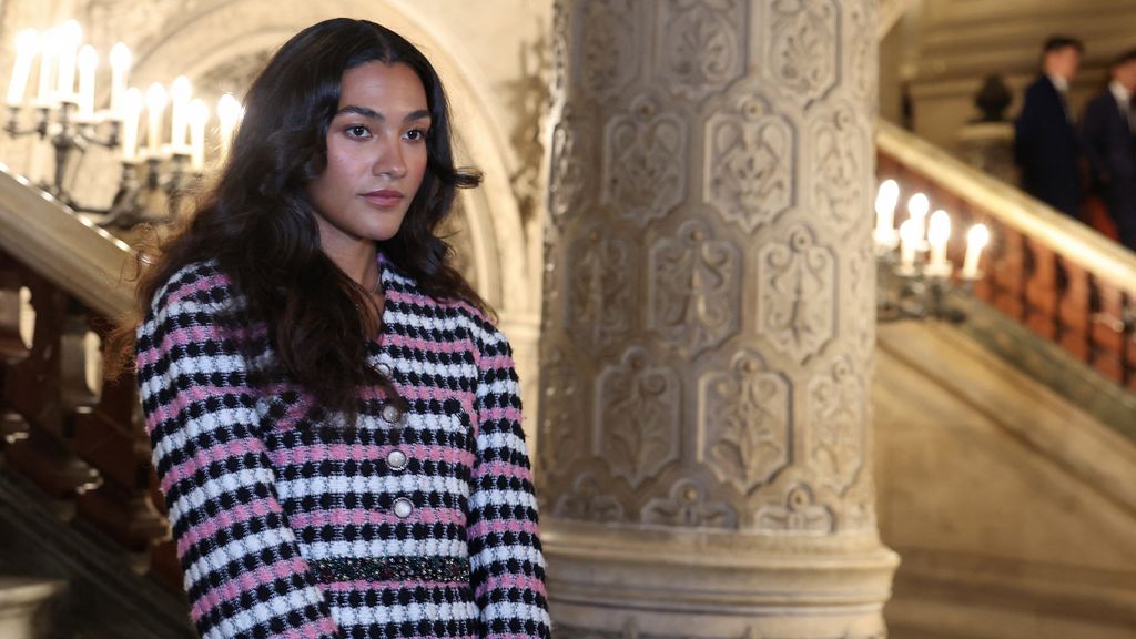 Britse popster Olivia Dean fluit Ticketmaster terug, 'Doe beter jullie best'