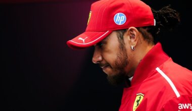 Mopperende Hamilton heeft ondanks flutjaar geen spijt van overstap naar Ferrari