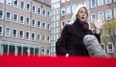 Kabinet neemt afstand van verdachtmakend X-bericht Keijzer over NOS