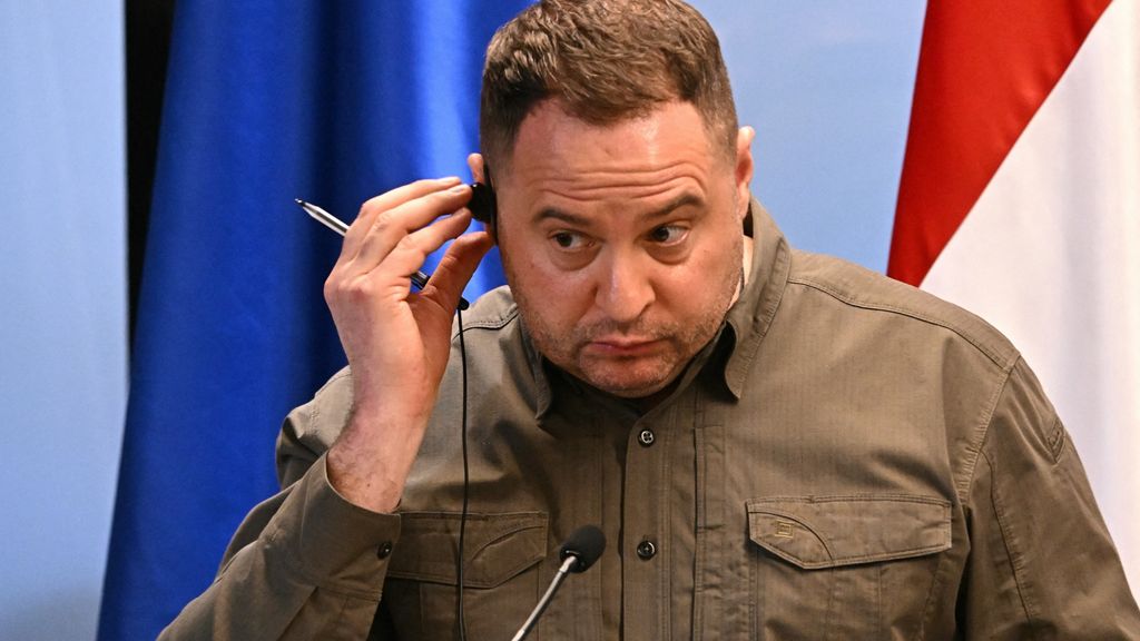 Omstreden stafchef van president Zelensky opgestapt na corruptiebeschuldigingen