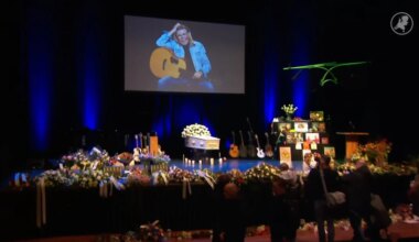 Uitvaart René Karst was 'mooi en intiem met een klein gezelschap'