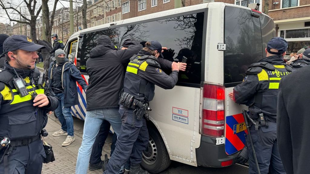 Centrum Den Haag veiligheidsrisicogebied, twee mensen opgepakt bij demonstratie