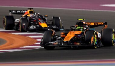 Verstappen beperkt schade met vierde plek in sprintrace, Norris loopt punt uit