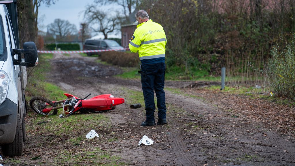 Motorcrosser (13) omgekomen na botsing met tractor in Achtmaal