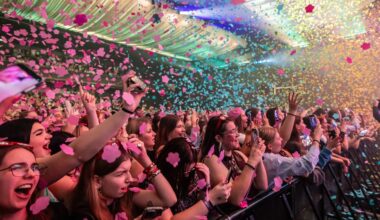 Roxy Dekker kondigt nieuwe show aan in nog grotere zaal