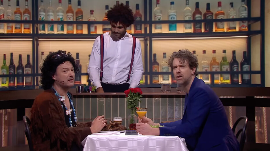 Even Tot Hier scoort torenhoog, The Tribute maakt indruk