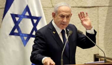 Israëlische premier Benjamin Netanyahu dient gratieverzoek in