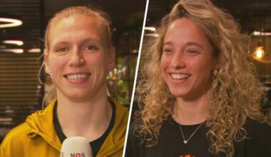 Carleer en Tolhoek nog steeds hyper na Oranje-debuut: 'De familie-app ontplofte bijna'