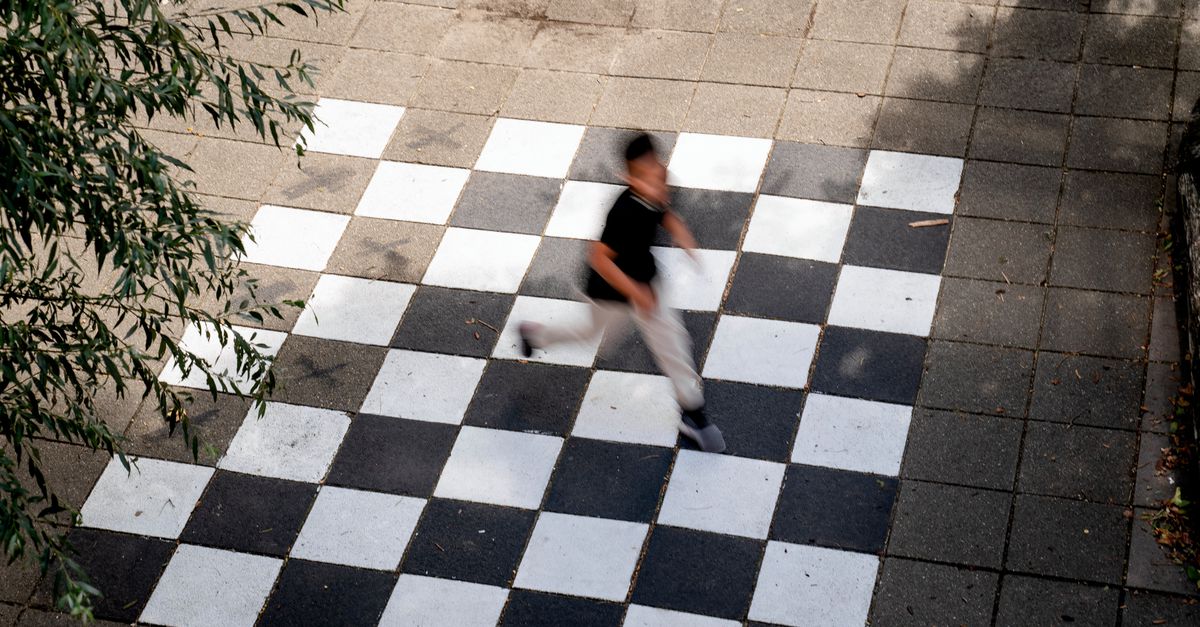 Uithuisgeplaatste kinderen jarenlang mishandeld in zorghuis: oorvijgen, kinderarbeid en hondenbeten