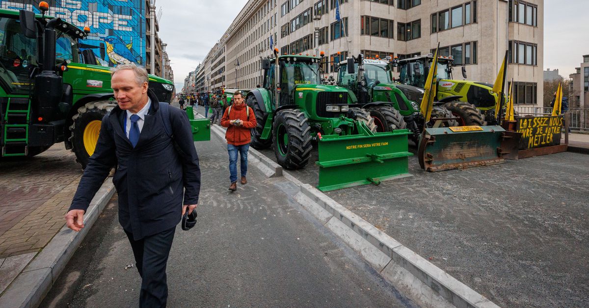 Op de Nederlandse landbouwborrel in Brussel gaan boerenagenda en bitterballen hand in hand