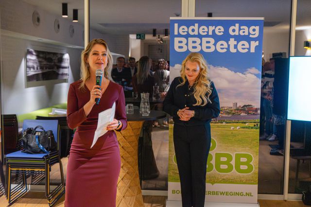 Demissionair minister Femke Wiersma en Europarlementariër Jessika van Leeuwen op de Brusselse landbouwborrel
