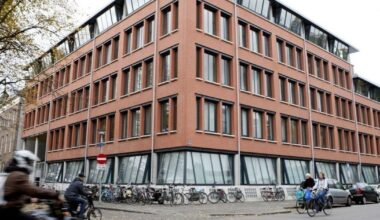 'Gezinshuis waar mishandelde kinderen zijn weggehaald staat in Niekerk' (update)