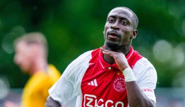 Ajax-flop openhartig over vertrek uit Amsterdam: 'Zag het eerst in de media'