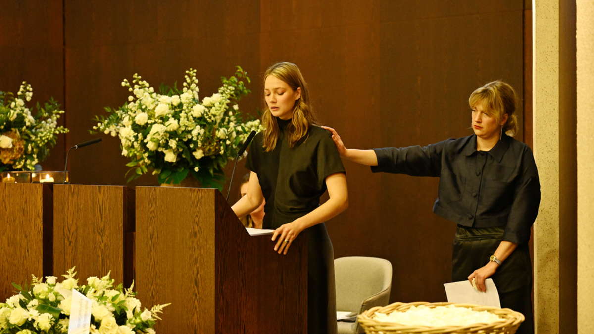 “Je zal altijd onze gids blijven”: dochters Lauren en Morgane nemen afscheid van Geert Versnick (68)