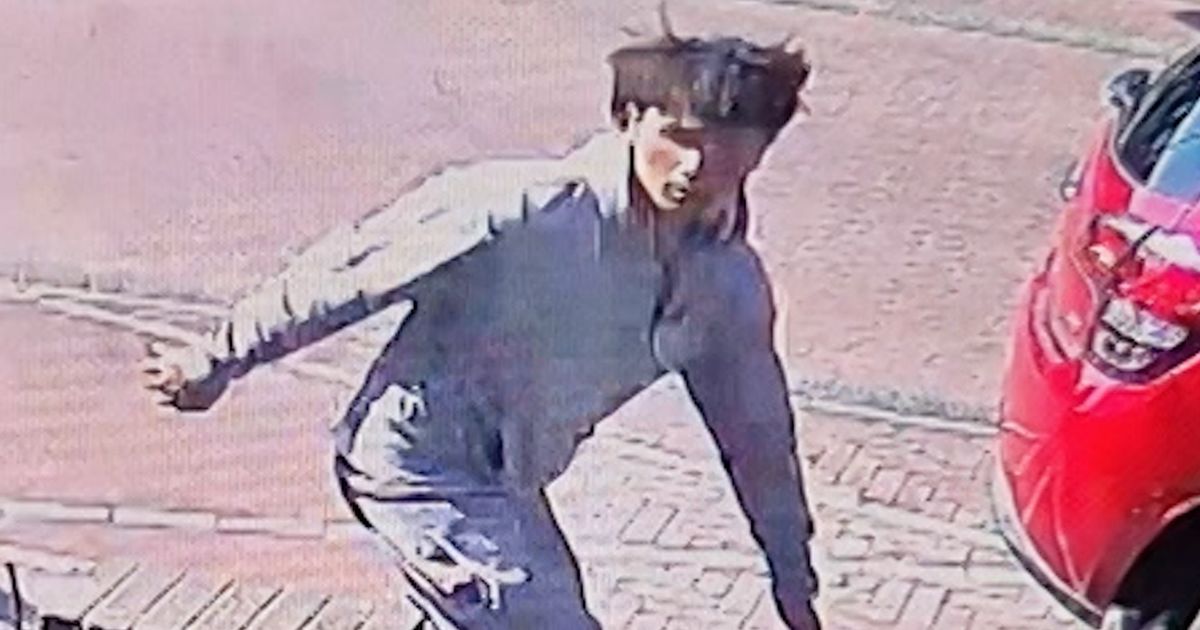 Straatrover dreigt met mes en steelt tas van 15-jarige jongen - Omroep West